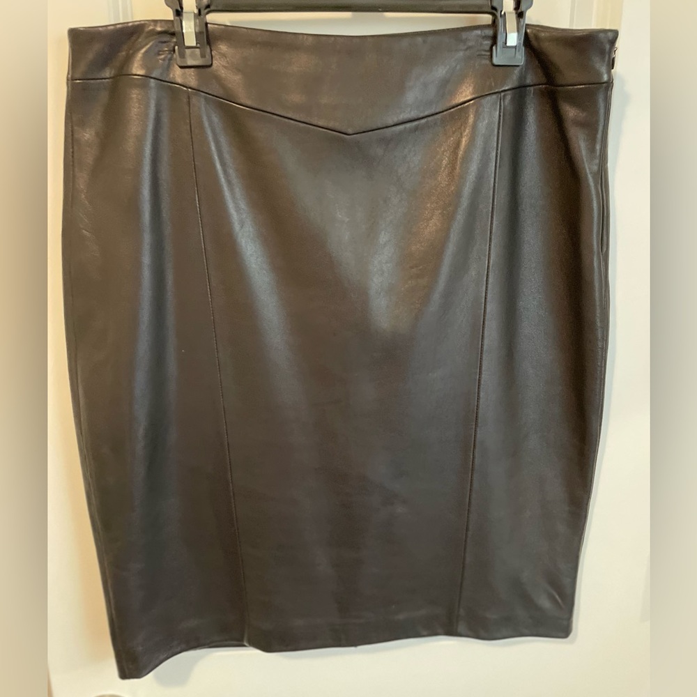 Leather skirt